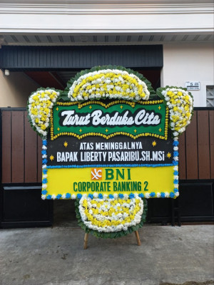 Papan Bunga Duka di Embetpen