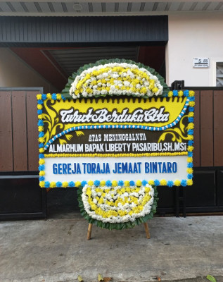 Papan Bunga Duka di Embetpen
